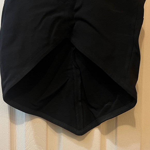 A.L.C. Women's Elegant Black Camisole - Picture 4 of 4